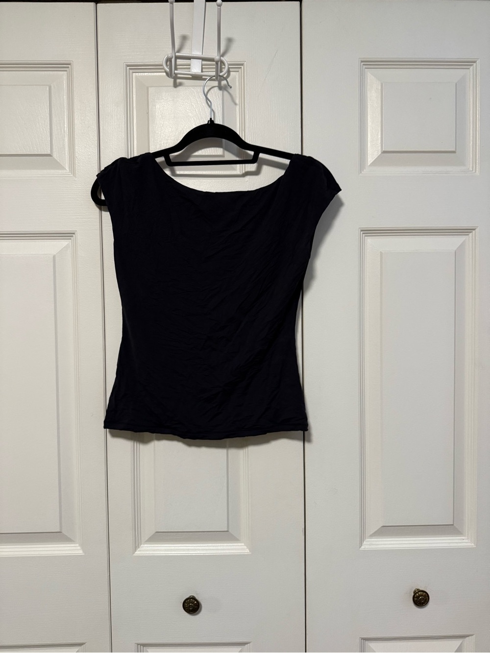 Amazon Black Cap-Sleeve Backless Crop Top